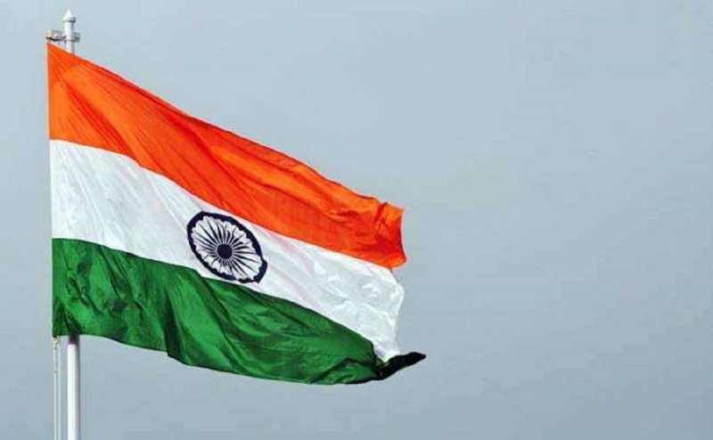 गोरखपुर के 5.30 लाख घरों पर राष्ट्रीय ध्वज फहराने की तैयारी, सीडीओ ने की समीक्षा