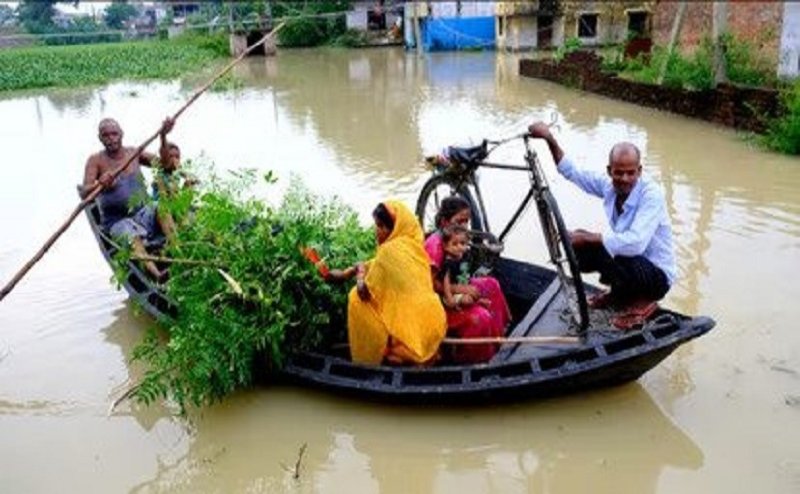 गोरखपुर में सरयू नदी ने तोड़े बाढ़ के सारे पुराने रिकार्ड, किसानों की सारी फसलें बर्बाद, टूटे पानी के बैरियर