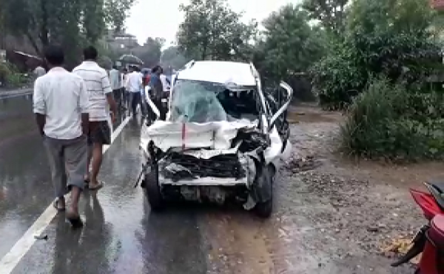 इलाहाबाद से लखनऊ जा रहे 7 लोगों की ‘प्रतापगढ़ सड़क हादसे’ में मौत