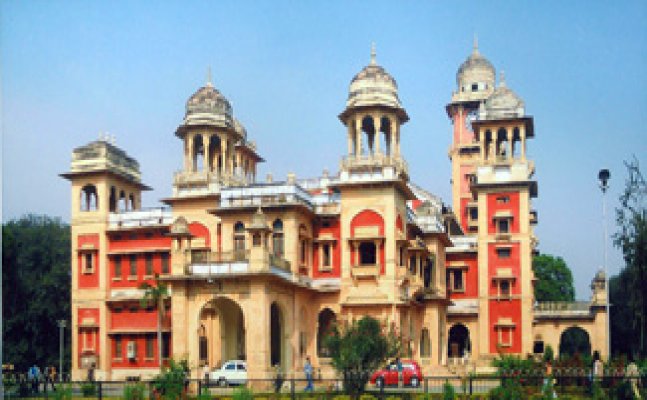 इलाहाबाद यूनिवर्सिटी में प्रोफेसर की नियुक्ति पर रोक