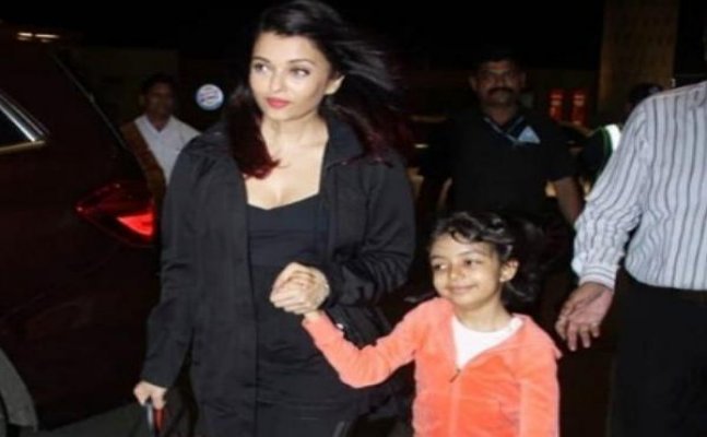 Aishwarya Rai Bachchan spotted with daughter Aaradhya at the airport