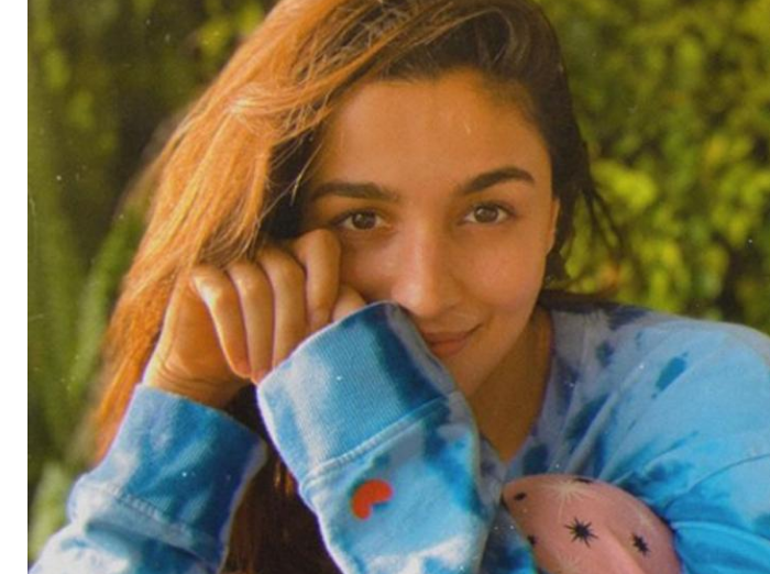 Alia Bhatt tests negative for COVID 19, confirms with a gorgeous picture 