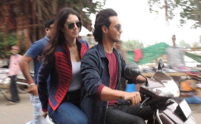 Loveratri’s Aayush Sharma and Warina Hussain fined for riding without helmet