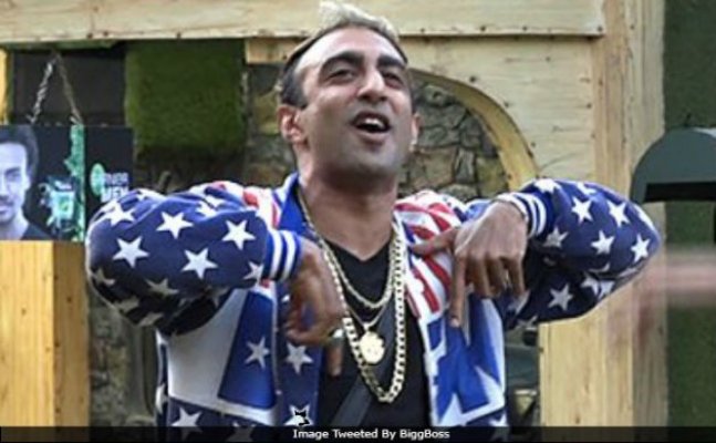 BB 11: Akash Dadlani was thrown out of the college!