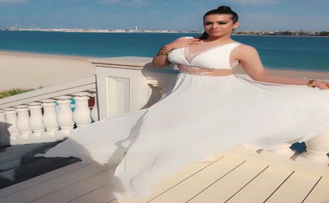  Sanjay Dutt's daughter Trishala looks sexy and you can't ignore her