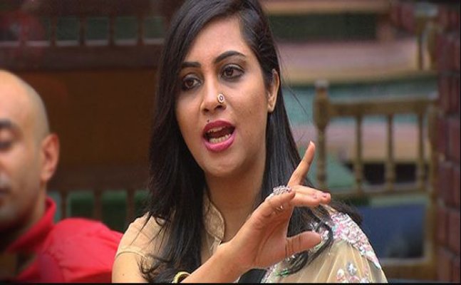 BB 11: Twitteratis SLAM Arshi for arguing with Salman 