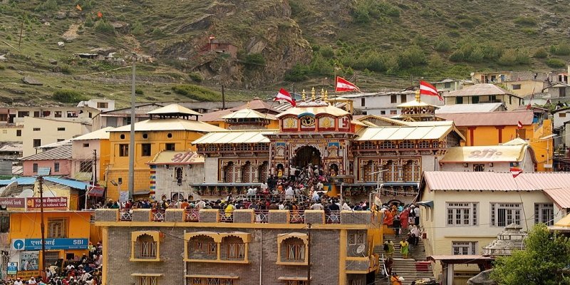 Badrinath, where divinity meets with serenity of nature 