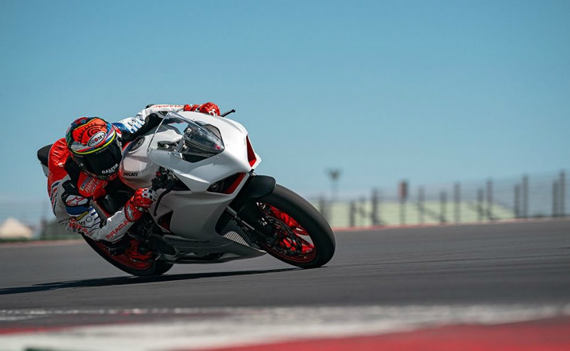 Ducati Panigale V2 opens pre booking ahead of India launch