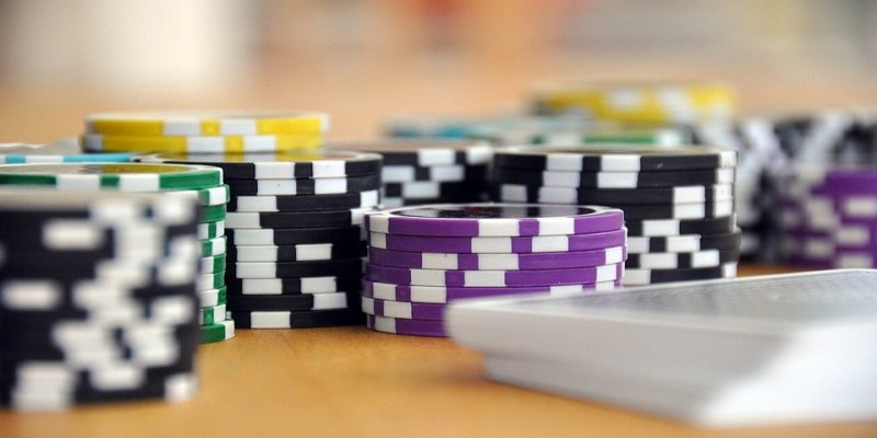 5 Secret Tricks to Win at Online Poker