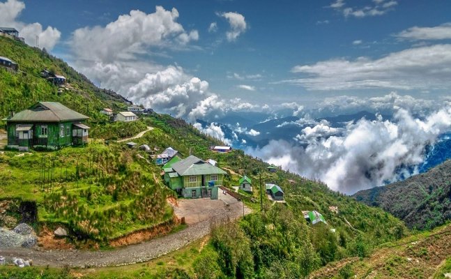 खूबसूरत नजारों को निहारना हो  तो सिक्किम का रुख करें