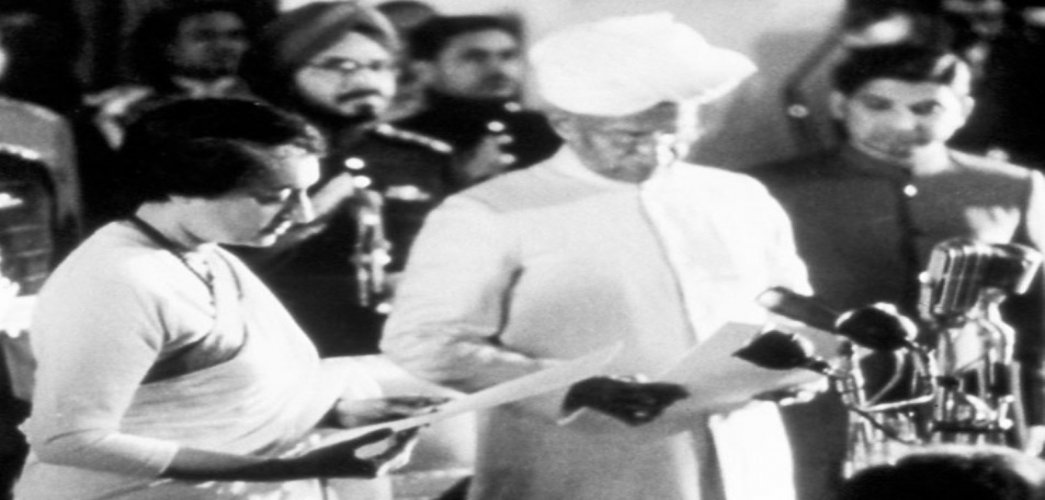 Indira Gandhi returned to power, defeated Janata Dal alliance
