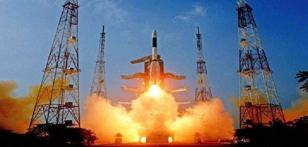  ISRO successfully launched GSAT-6 using the GSLV D-6 launch vehicle