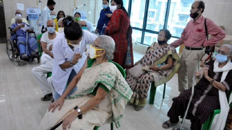 UP: 3 elderly women get anti-rabies shot instead of Covid vaccine, pharmacist suspended