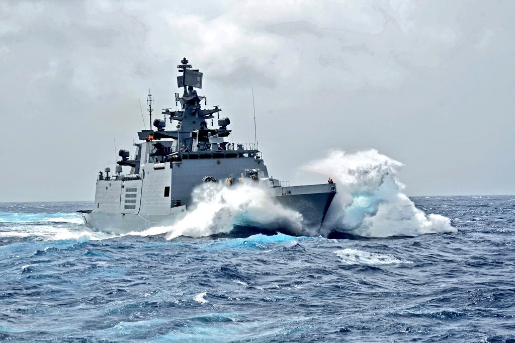 Mangalore: Indian Navy deploys naval ships, aircraft to rescue missing fishermen