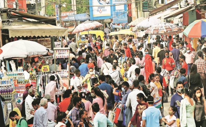 46 shops closed in Sarojini Nagar market for not following covid rules