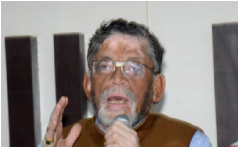 Union minister Santosh Gangwar slams UP Govt Over Covid situation in State