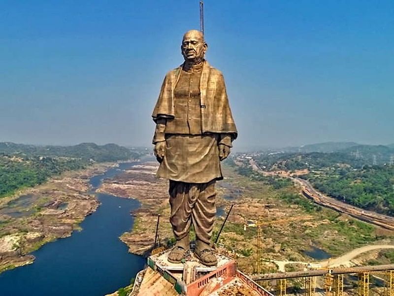 Watch: Couple parsing Statue of Unity on covid regulations and elder friendly environment  
