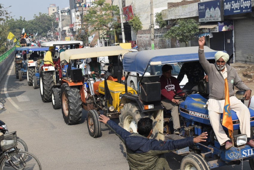 Kisan unions undeterred, to continue agitation