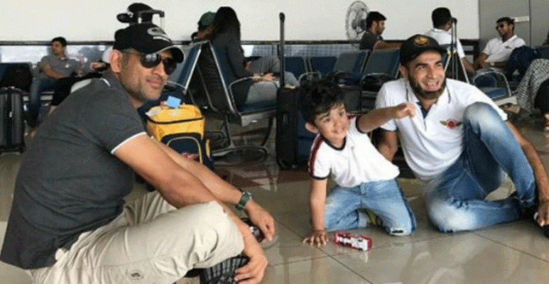 Watch: Dhoni`s this act will melt your heart