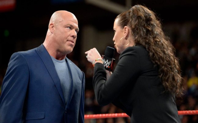 Stephanie returns, Kurt Angle captain of Team Raw at Survivor Series 