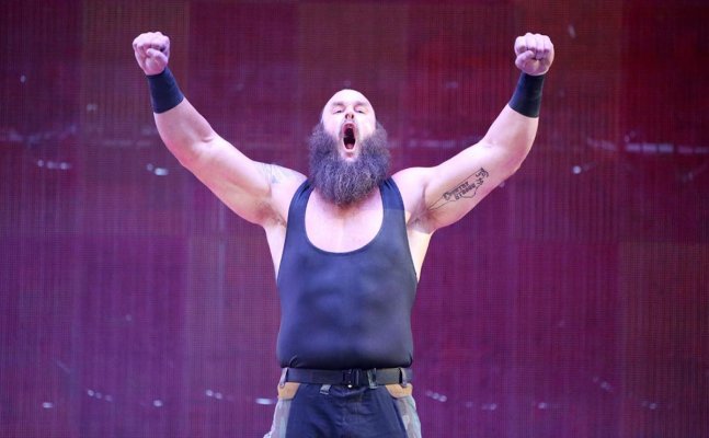 WWE RAW: Strowman and Kane lock horns, new tag team champion 
