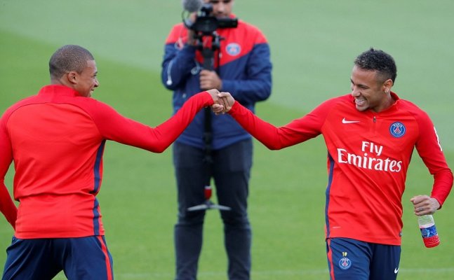 PSG's 364 million duo train together for the first time  
