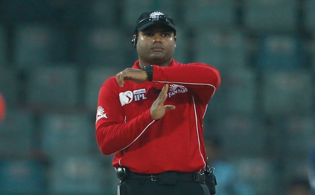 IPL 2021: After several Players, Now two umpires pull out of the tournament for this reason