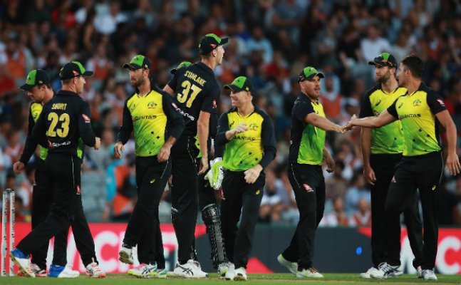 Australia beat New Zealand, claims No.1 spot in T20I
