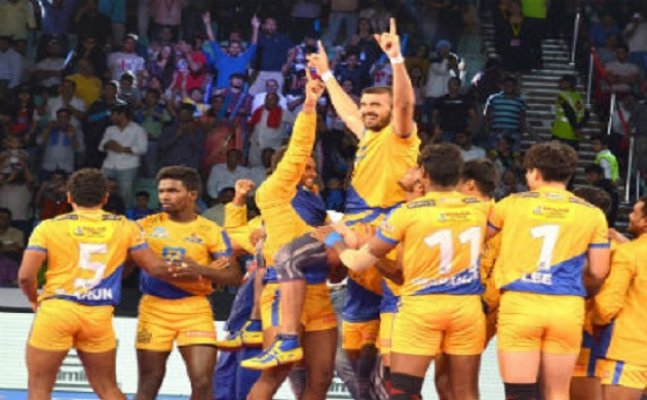 PKL 2017: Thalaivas and Pirates prevail in thrilling contests