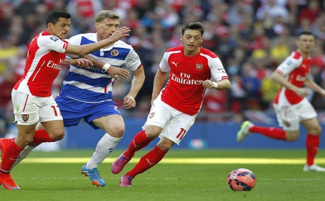 Ozil, Sanchez could be sold in January: Wenger 